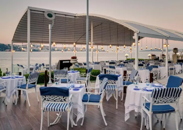 هتل چراغان پالاس کمپینسکی استانبول